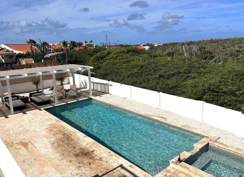 Jolie Villa Entire Villa In Noord, Aruba Palm Beach Luaran gambar